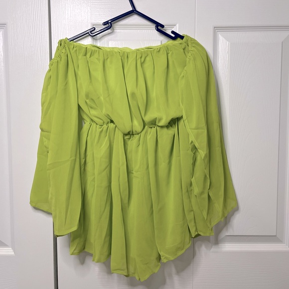 FASHION NOVA green off shoulder chiffon romper - Picture 5 of 5